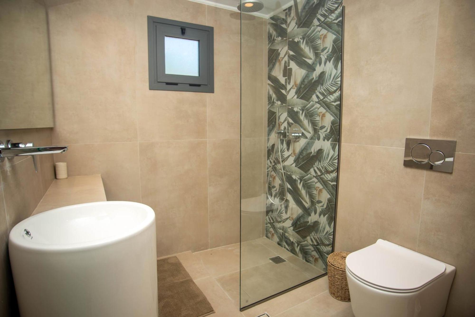 Marea Luxury Suites - Tramontana Koríthion Екстериор снимка